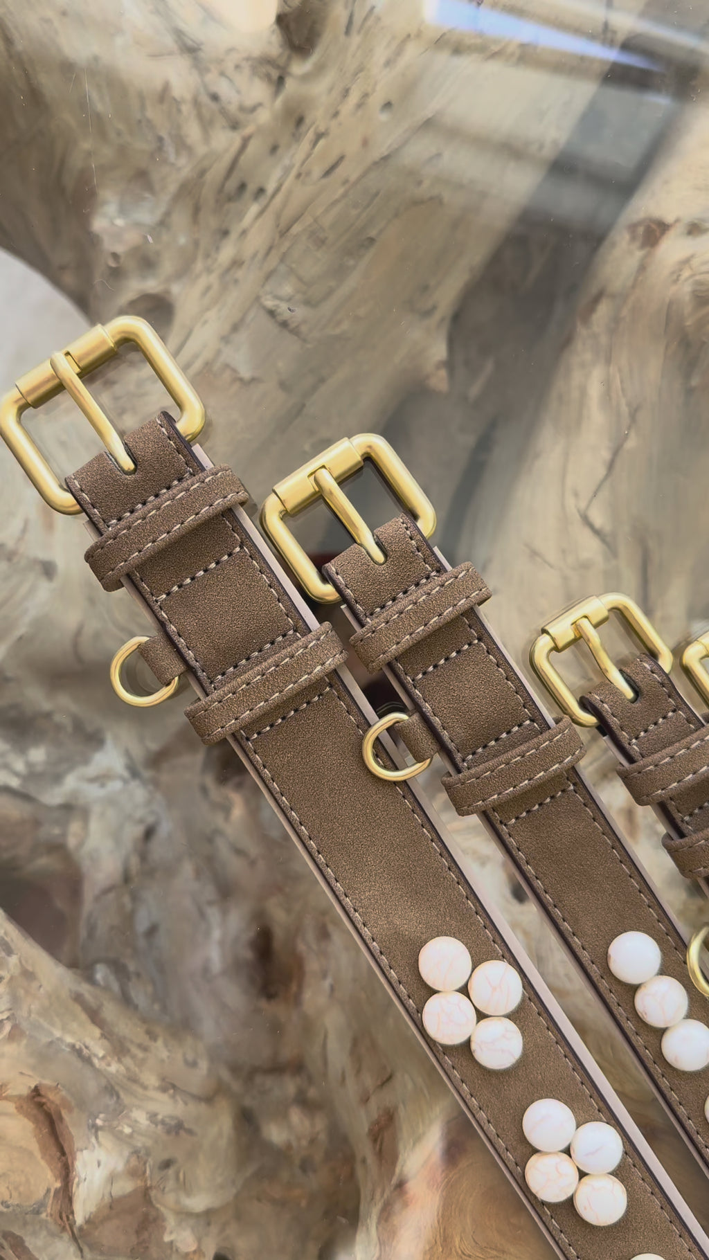 SOFT no.04 - Hundehalsband mit marmorierten Schmucksteinen